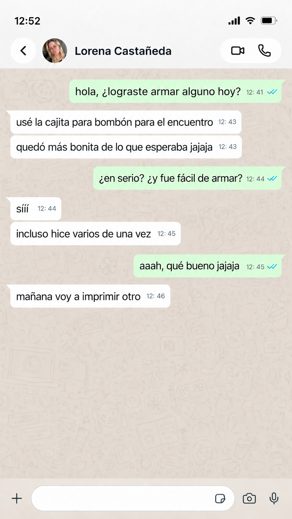 Conversación ilustrativa de Lorena Castañeda sobre los moldes de recuerditos